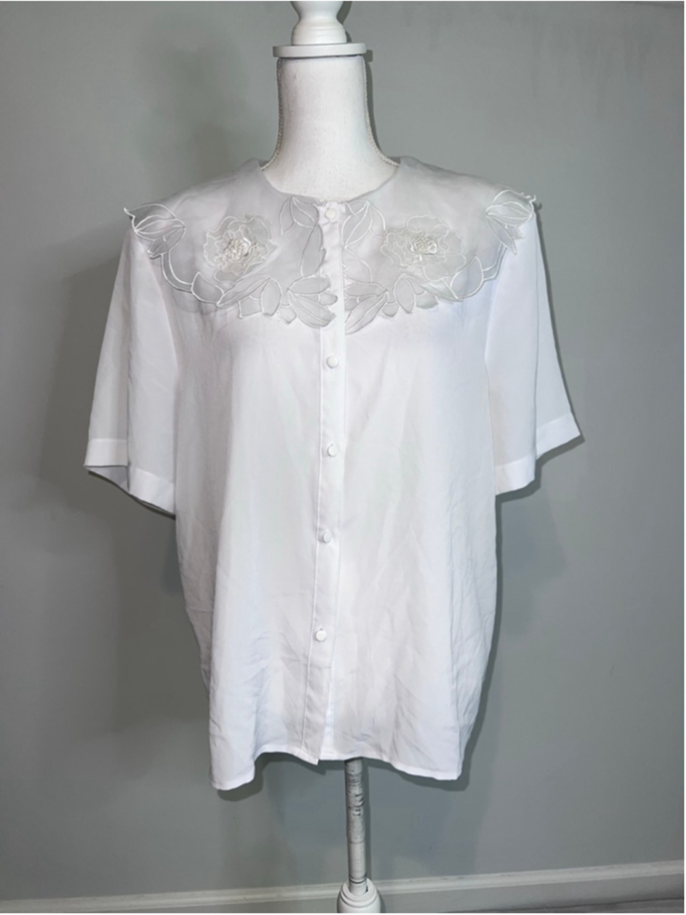 VTG Kathy Che White Blouse with Floral Collar - Size 18